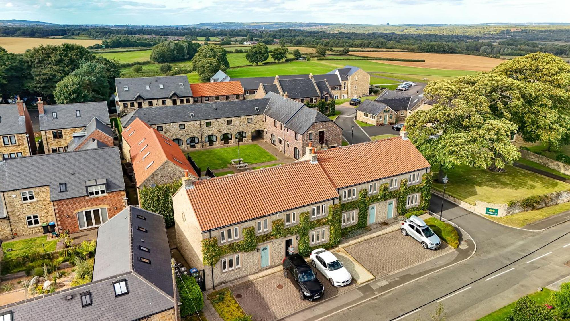 Plawsworth Hall Serviced Cottages And Apartments Дарем Екстер'єр фото