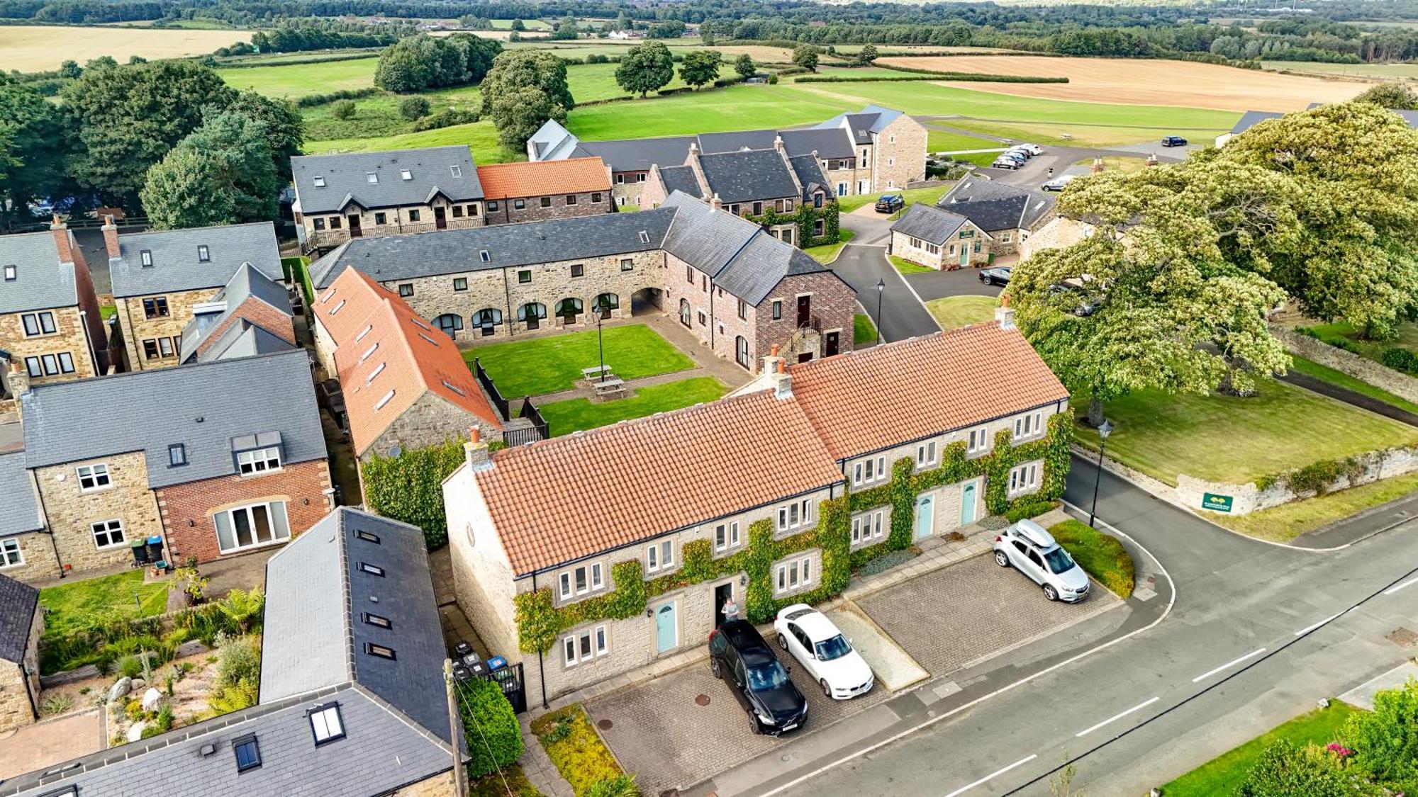 Plawsworth Hall Serviced Cottages And Apartments Дарем Екстер'єр фото